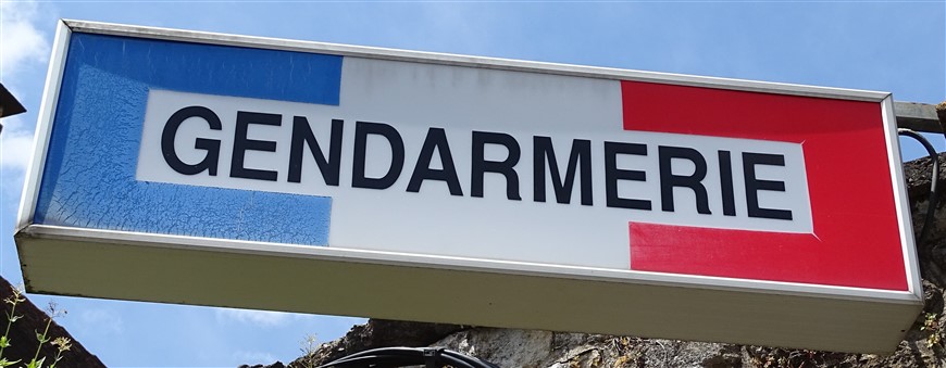 🇫🇷 Paris. Un général de gendarmerie chargé de lutter contre les crimes de haine écarté après des propos jugés problématiques - Police &amp; Réalités